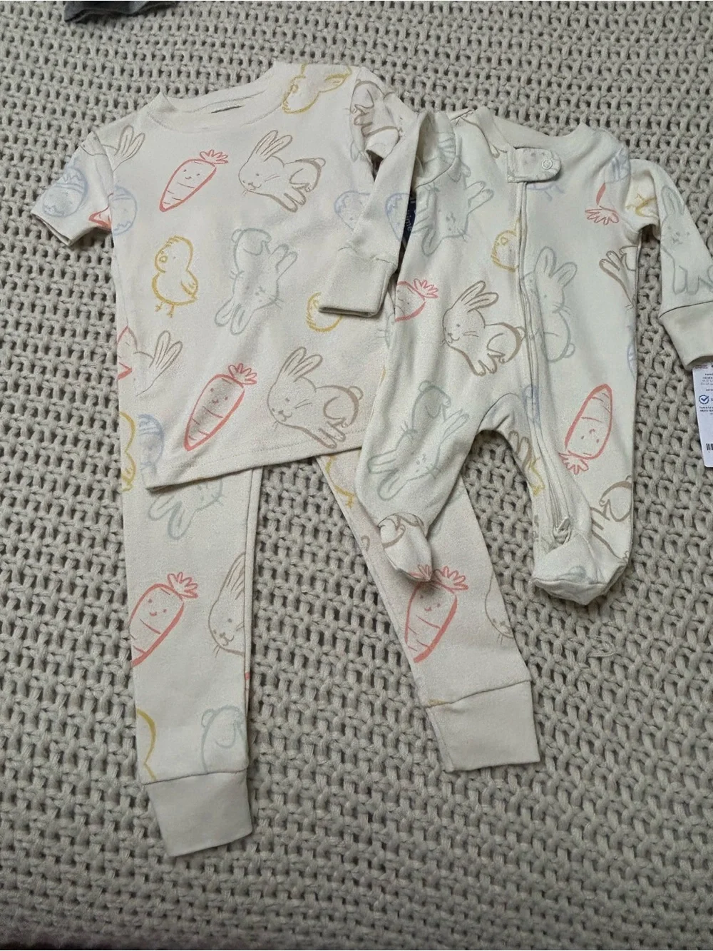 NWT Sibling Set of Soft  Cream Bunny & Carrot Kids PJs size 2T and newborn